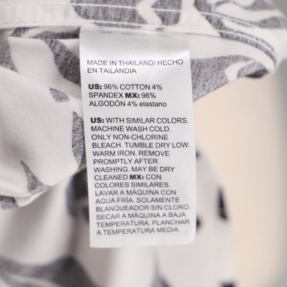 CHICO'S No Iron Stretch Pottery Shirt Black/White Print Size 1 (US 8) - Picture 7 of 7